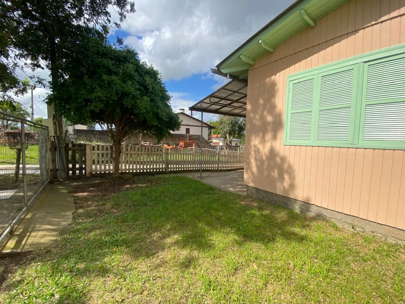 Alugar Casa / Mista em Charqueadas R$ 1.000,00 - Foto 5