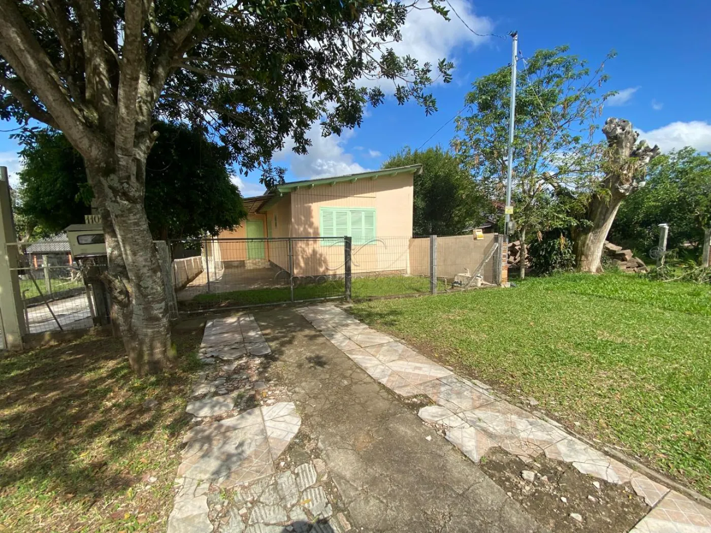 Alugar Casa / Mista em Charqueadas R$ 1.000,00 - Foto 3