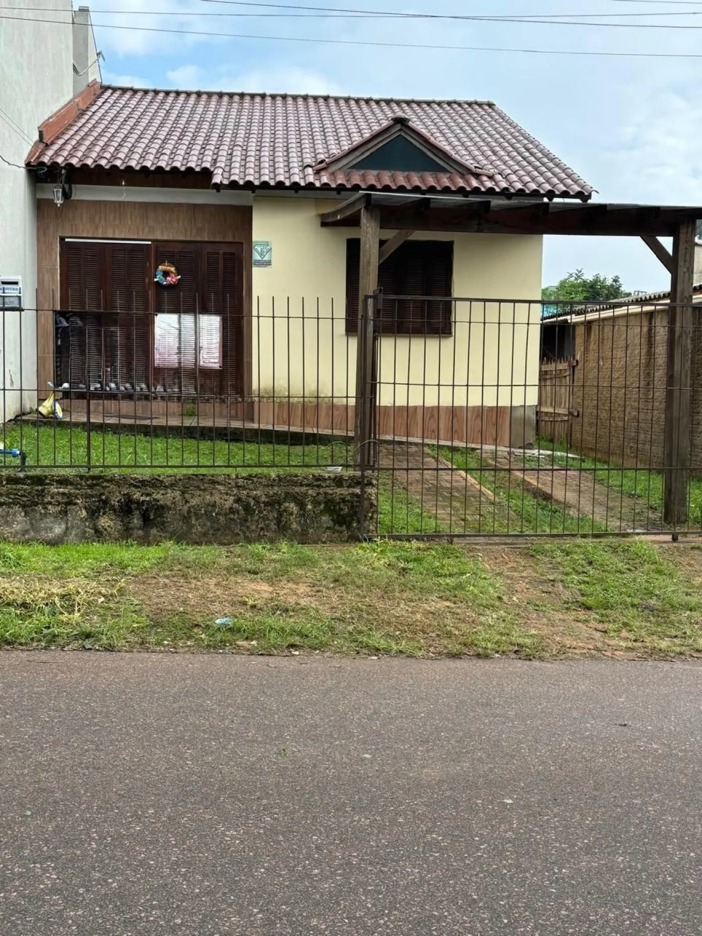 Comprar Casa / Padrão em São Jerônimo R$ 340.000,00 - Foto 1