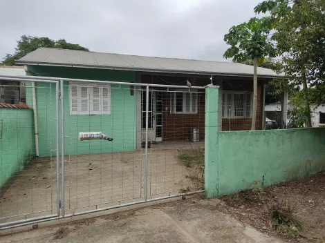 Alugar Casa / Padrão em Charqueadas. apenas R$ 345.000,00